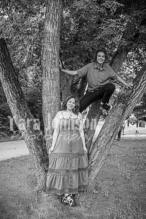 Torres Family @ Paint Creek Trail - BW - TJP (34 of 36)