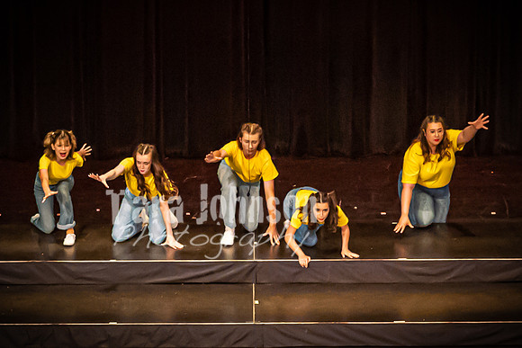 22 MHS Vocal - Senior Showcase - Set 1 - TJP (15 of 105)