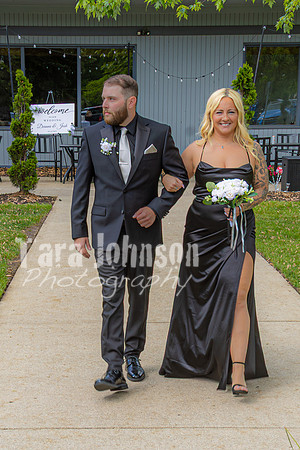 Josh & Deanna Klann Wedding - Allison Richards (7 of 40)