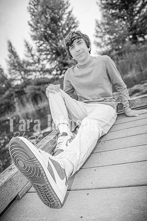 Corbin Gibson @ Highland Depot Tracks - BW - TJP (10 of 62)