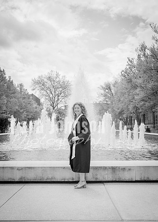 24 Grad Pictures - Kara BW-82