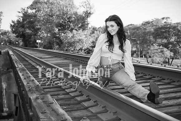 Aubrey Snavley - BW - TJP (21 of 45)