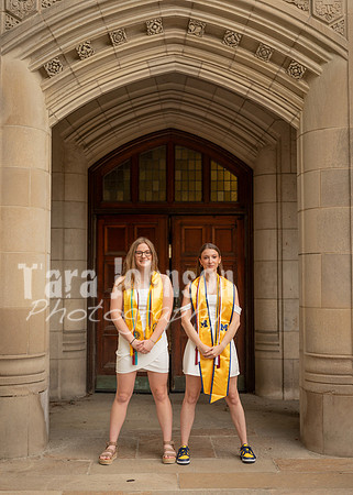 Emma & Friends Grad Photos W25 (26 of 96)