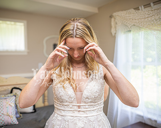 Doug & Bridget Law - Wedding Prep - TJP (33 of 58)