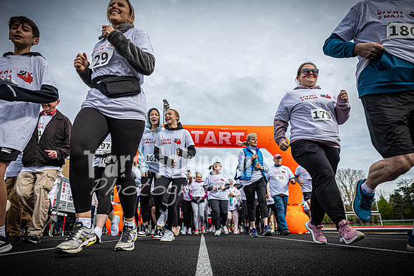 2025 Vivat 5K - Prerace - TJP (64 of 86)