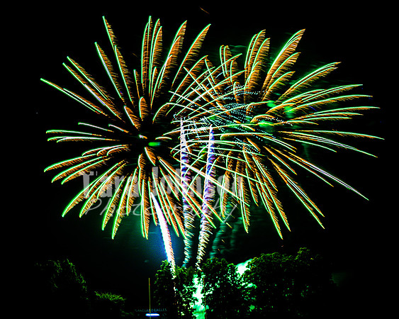 2022 LHS Fireworks - TJP (47 of 90)