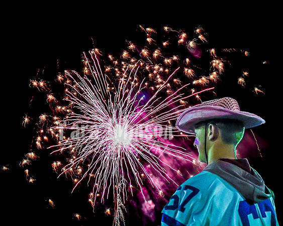 2022 LHS Fireworks - TJP (68 of 90)
