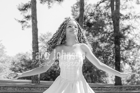 Anna Allen @ Central Park in Milford - BW - TJP (32 of 100)