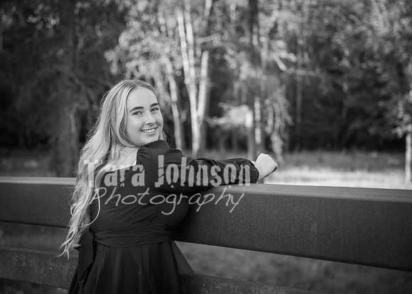 24 Senior Photos - Grace Fitzgerald B&W (12 of 171)