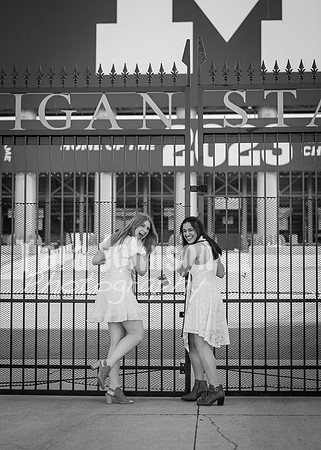 Kera & Friends Grad Photos W25 B&W (160 of 259)