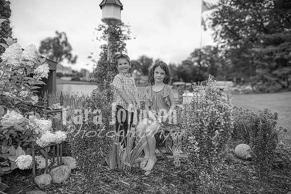 Sculthorpe Family @ Cedar Island - BW - TJP (12 of 58)