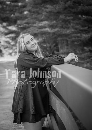 24 Senior Photos - Grace Fitzgerald B&W (7 of 171)