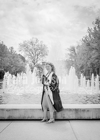 24 Grad Pictures - Kara BW-79
