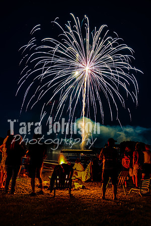2022 Cedar Island Fireworks - TJP (5 of 25)