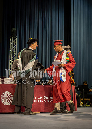UDJ Graduation 2025 - Handshake (291 of 346)