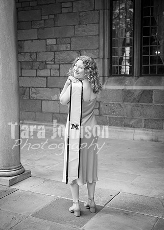 24 Grad Pictures - Kara BW-8