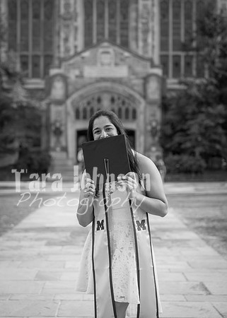 Kera & Friends Grad Photos W25 B&W (123 of 259)