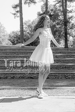 Anna Allen @ Central Park in Milford - BW - TJP (28 of 100)