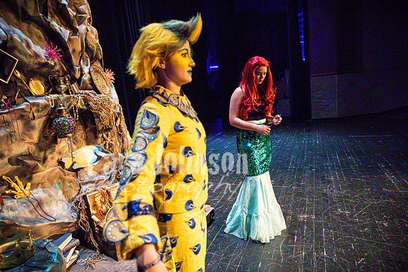 22 LHS Theater - Mermaid R2 - Act 1 - TJP (254 of 698)