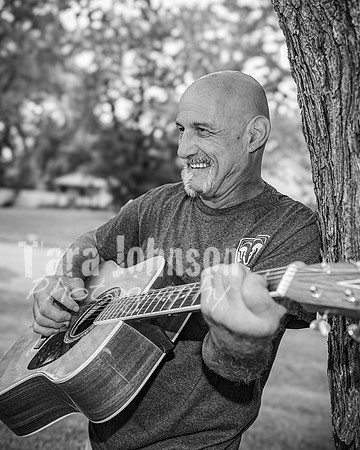 Ron Hall @ Depot Park - BW - TJP (43 of 54)