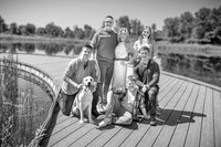 Hendrickson Family @ Indian Springs - BW