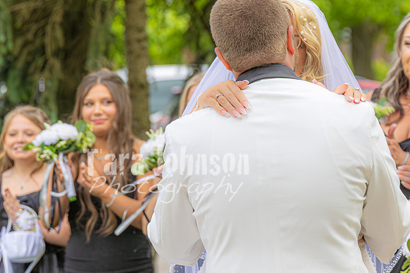 Josh & Deanna Klann Wedding - Allison Richards (16 of 40)