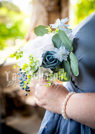 24 M. & K. Eaton Wedding [Wedding Prep in Mason] - DH (17 of 54)