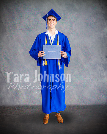 2025 IA Graduation - Gray Backdrop - TJP (203 of 359)