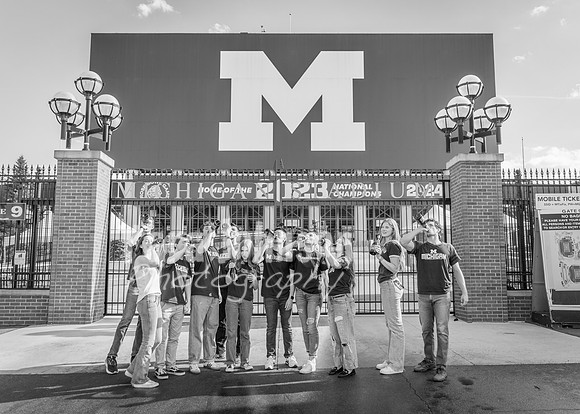 New Life Grad Photos W25 B&W (98 of 166)