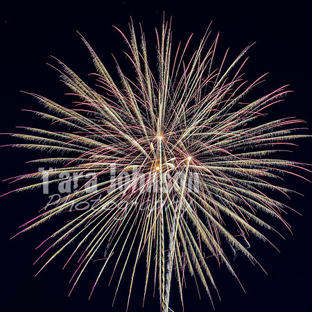 2022 Cedar Island Fireworks - TJP (2 of 25)
