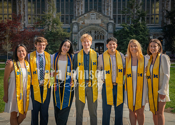 [tht] W24 Senior Grad Photos-71