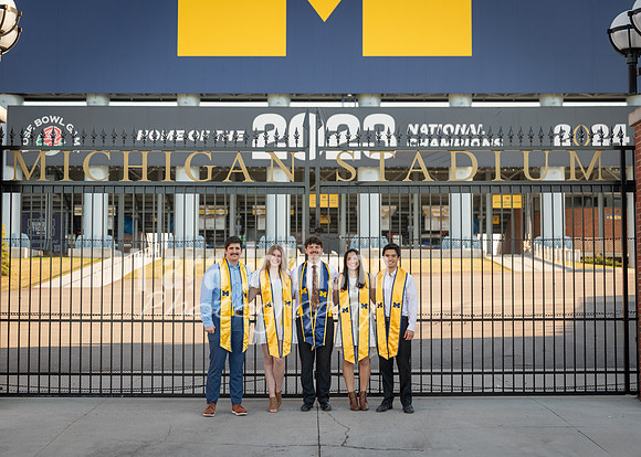 Kera & Friends Grad Photos W25 (144 of 259)