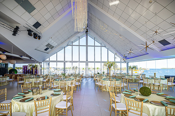 2024 U of D Prom - The Venue - TJP (18 of 42)