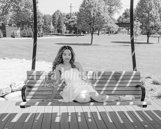 Anna Allen @ Central Park in Milford - BW - TJP (63 of 100)
