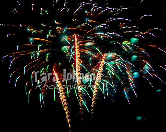 2022 LHS Fireworks - TJP (40 of 90)