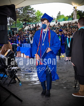 22 IA Grad - Angle #4 Celebration Walk - TJP (13 of 345)