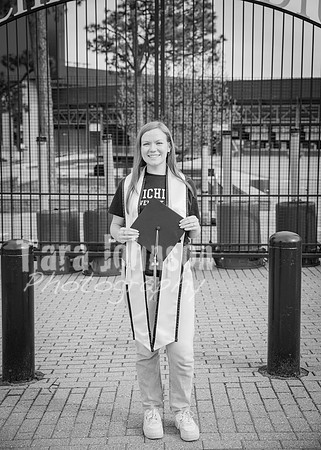 24 U of M Grad Photos - Audrey-48