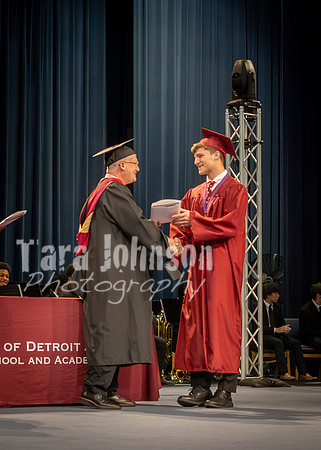 UDJ Graduation 2025 - Handshake (335 of 346)
