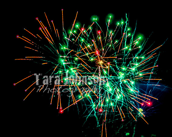 2022 LHS Fireworks - TJP (45 of 90)