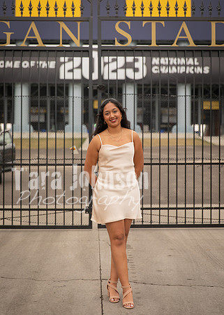 Isha V. W25 Graduation Photos (63 of 70)