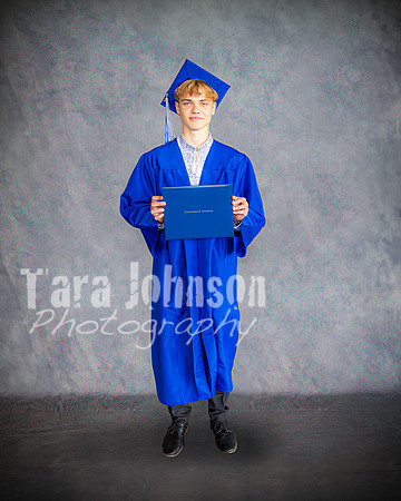 2025 IA Graduation - Gray Backdrop - TJP (280 of 359)