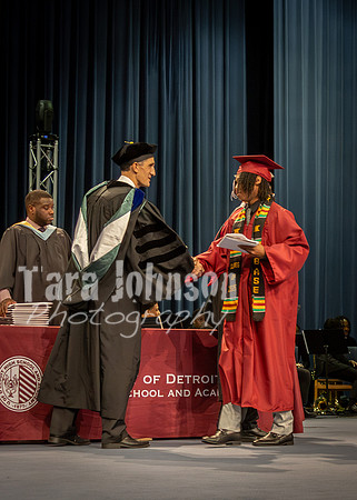 UDJ Graduation 2025 - Handshake (315 of 346)
