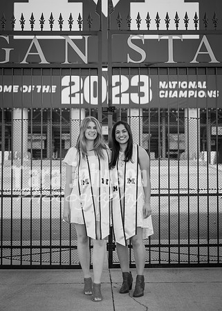Kera & Friends Grad Photos W25 B&W (162 of 259)