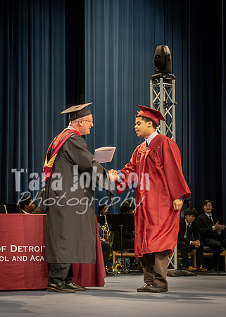 UDJ Graduation 2025 - Handshake (327 of 346)