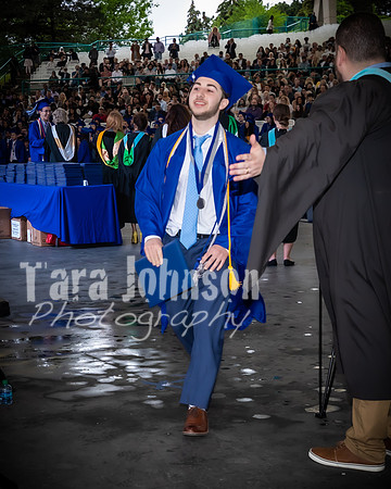 22 IA Grad - Angle #4 Celebration Walk - TJP (9 of 345)