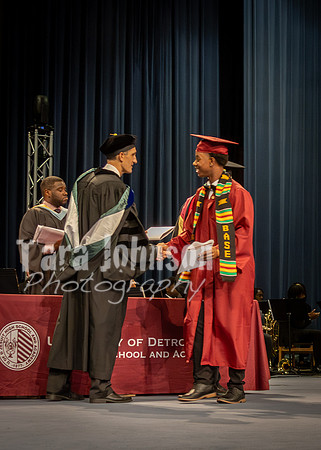 UDJ Graduation 2025 - Handshake (338 of 346)