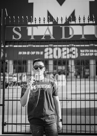 New Life Grad Photos W25 B&W (142 of 166)