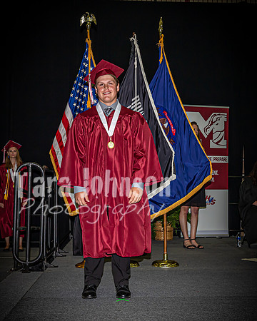 22 MHS Grad - Angle #2 Flags - TJP (201 of 297)