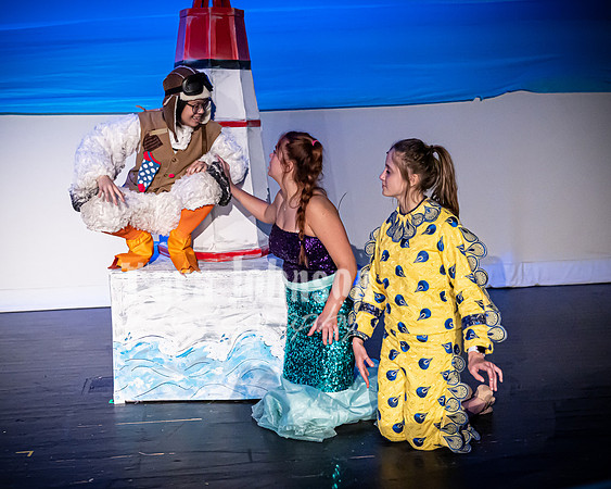 22 LHS Theatre - Mermaid R1 - Act 1 - TJP (171 of 363)