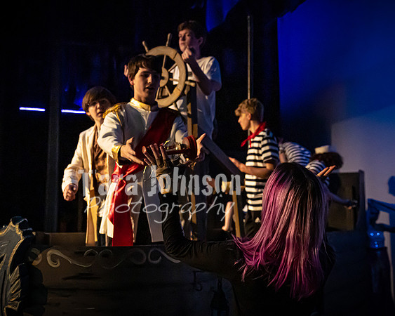 22 LHS Theatre - Mermaid R1 - Act 1 - TJP (31 of 363)